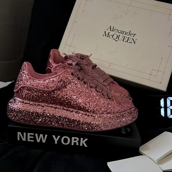 Alexander McQueen glitter sneakers. NWT! AMAZING - Picture 1 of 4